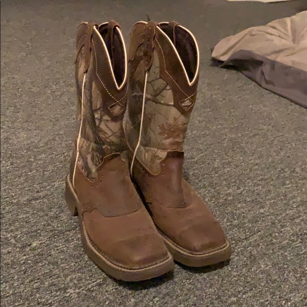 Justin cowboy boots